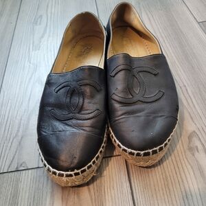 Chanel CC Cap Toe Black Leather Shoe Espadrilles EU 37 Slip On *fair Condition
